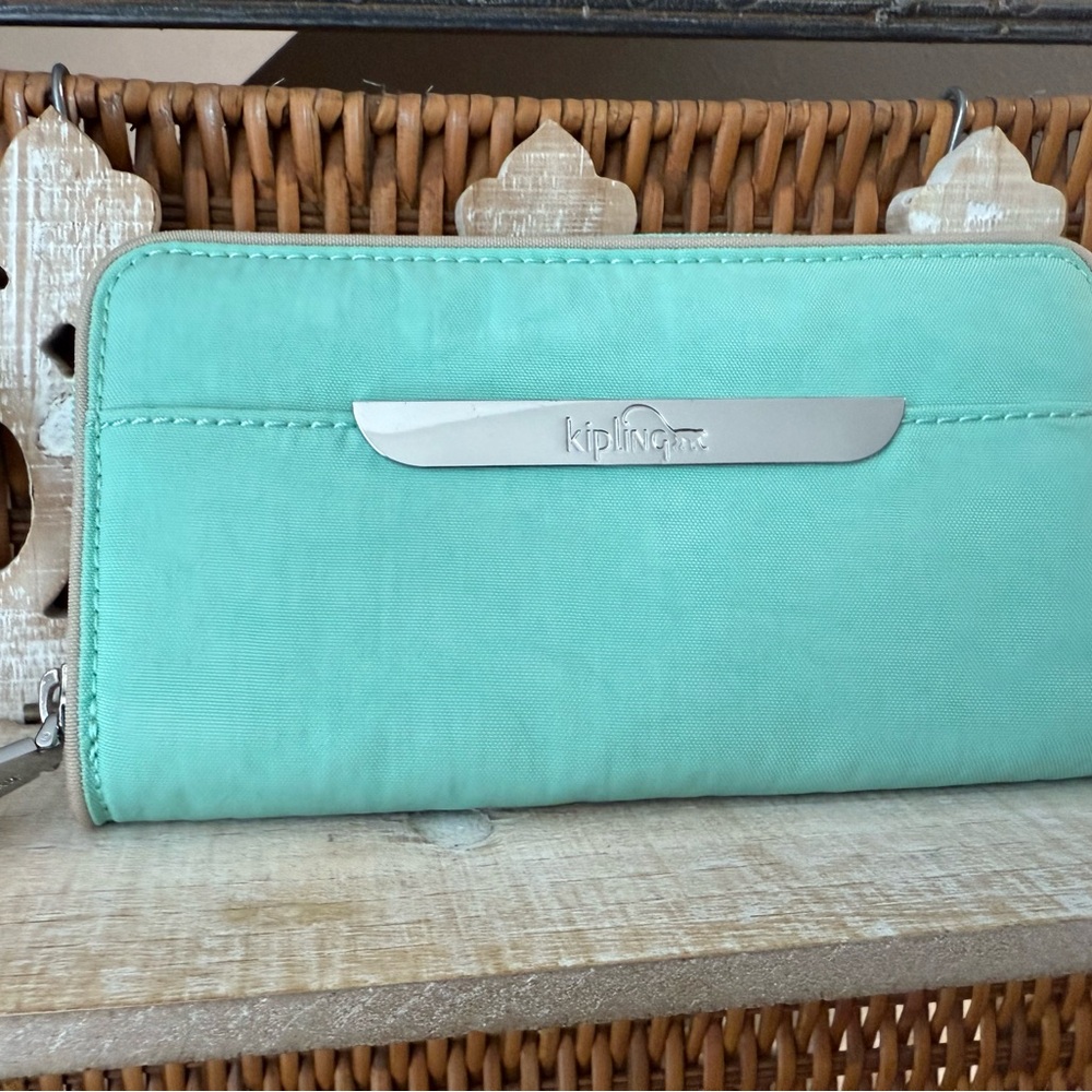 Kipling Mint/Seafoam Green Wallet